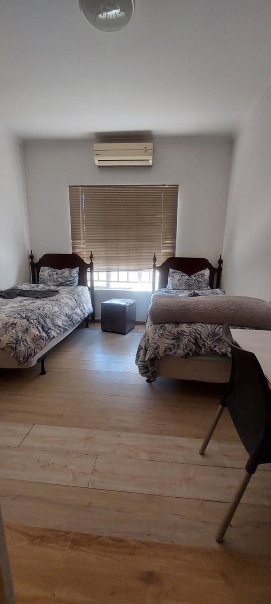 Leone Paris Apartment Windhoek Room photo